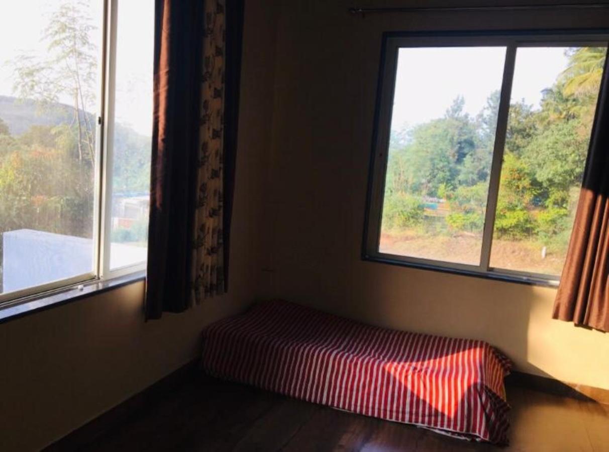 Apartment Pathare Farm *