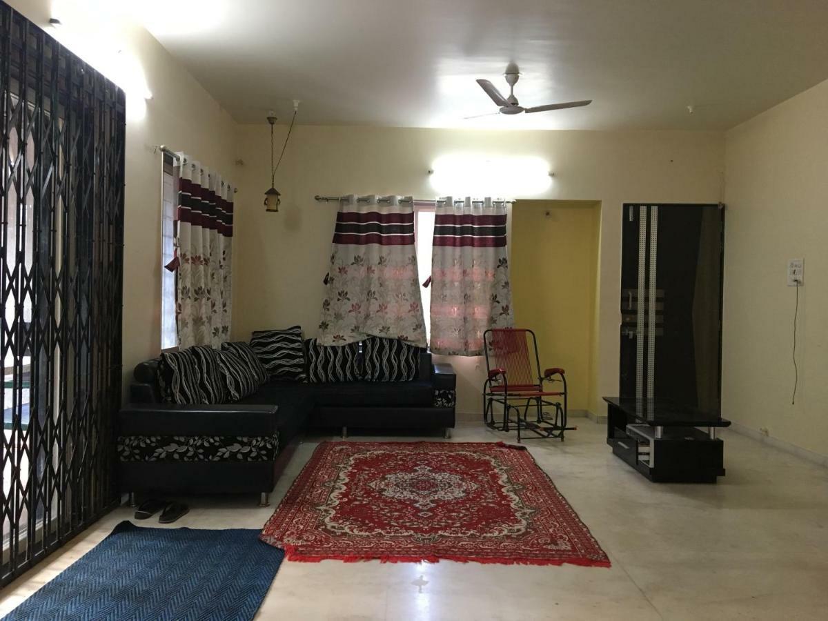 Apartment Pathare Farm